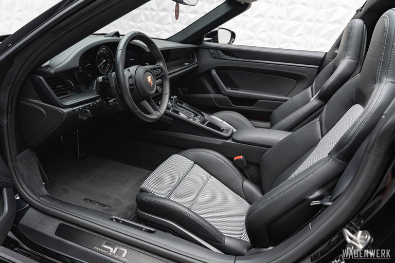 Porsche 992 Edition 50 Jahre Porsche Design