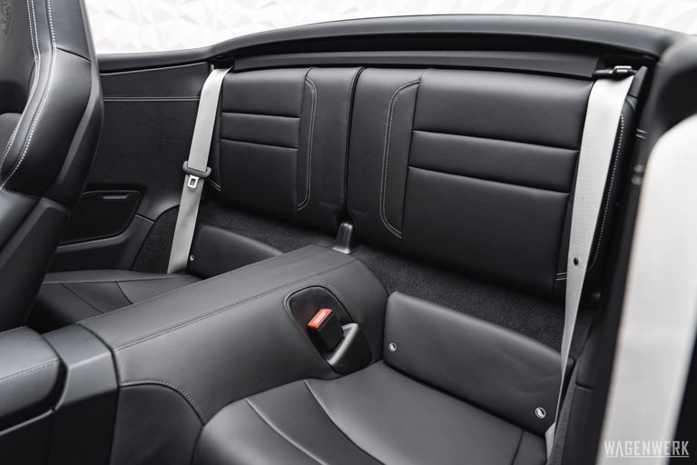 Porsche 992 Carrera GTS