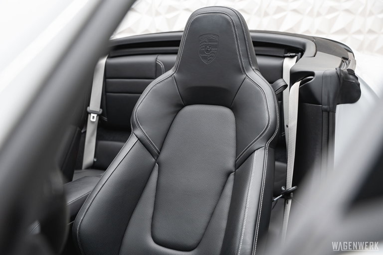 Porsche 992 Carrera GTS