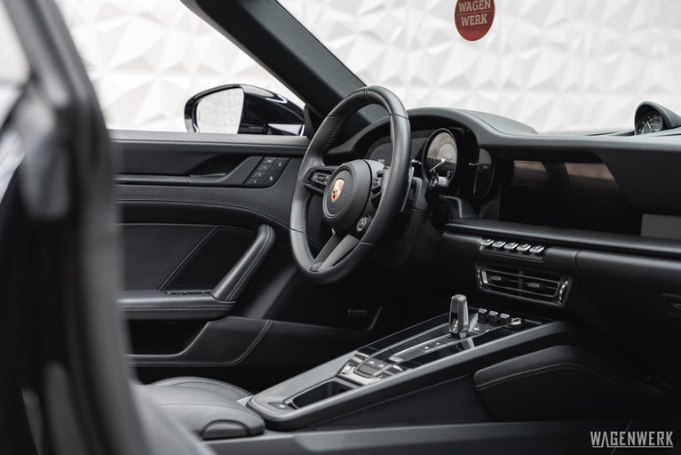 Porsche 992 Edition 50 Jahre Porsche Design