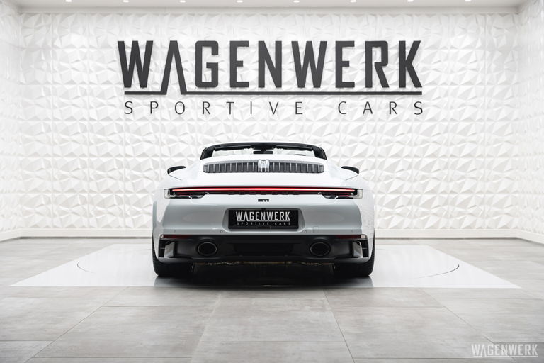 Porsche 992 Carrera GTS