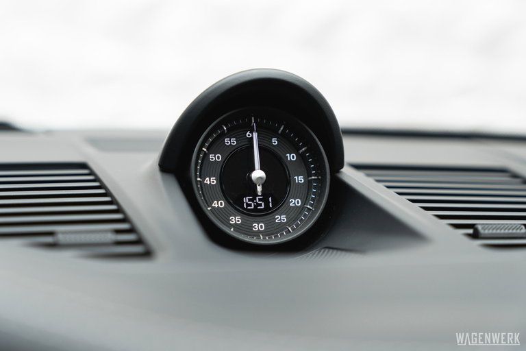 Porsche 992 Carrera GTS