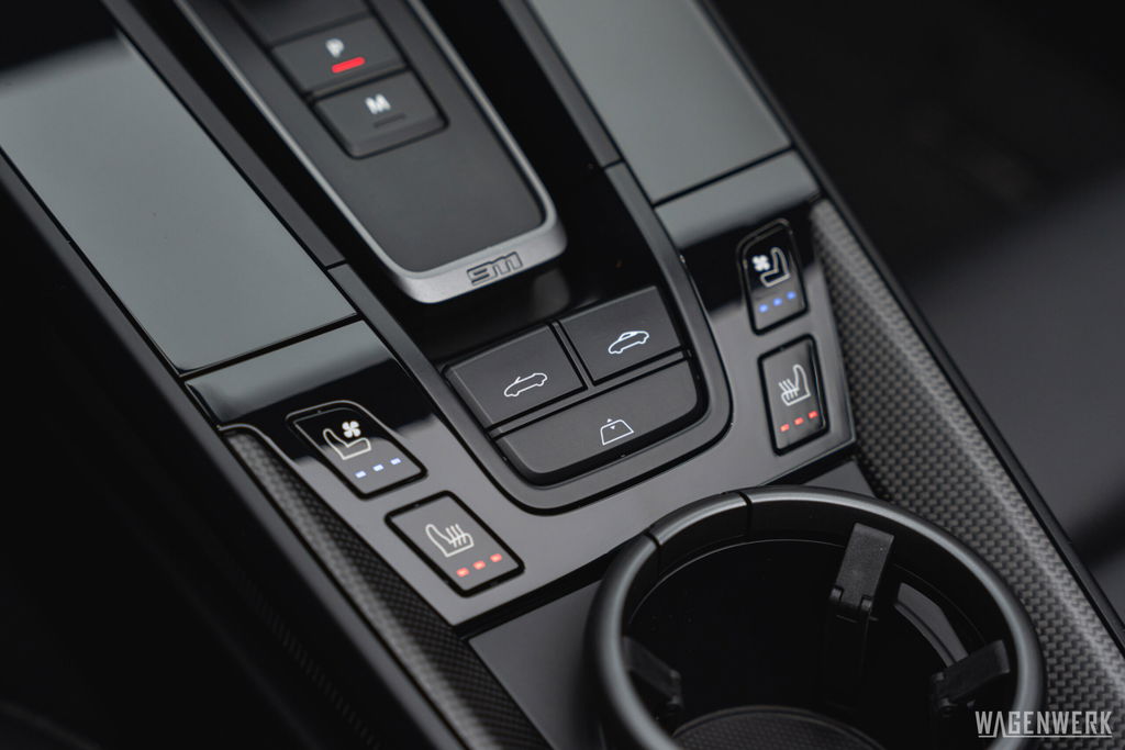 Porsche 992 Carrera GTS