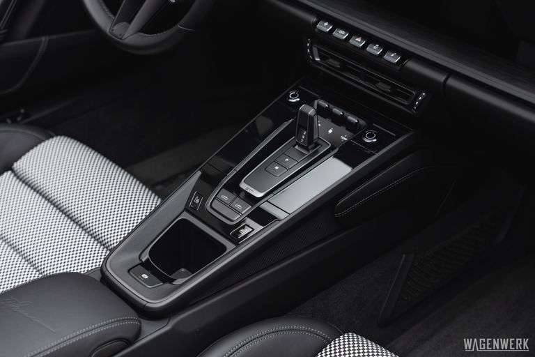 Porsche 992 Edition 50 Jahre Porsche Design