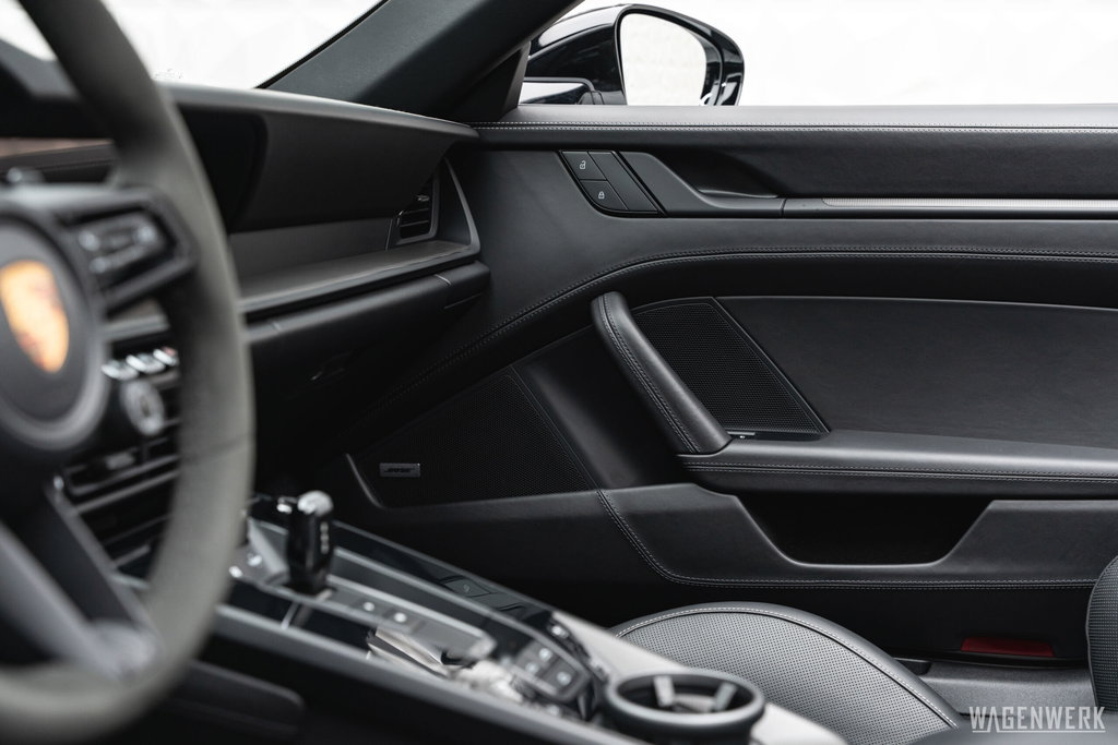 Porsche 992 Carrera GTS