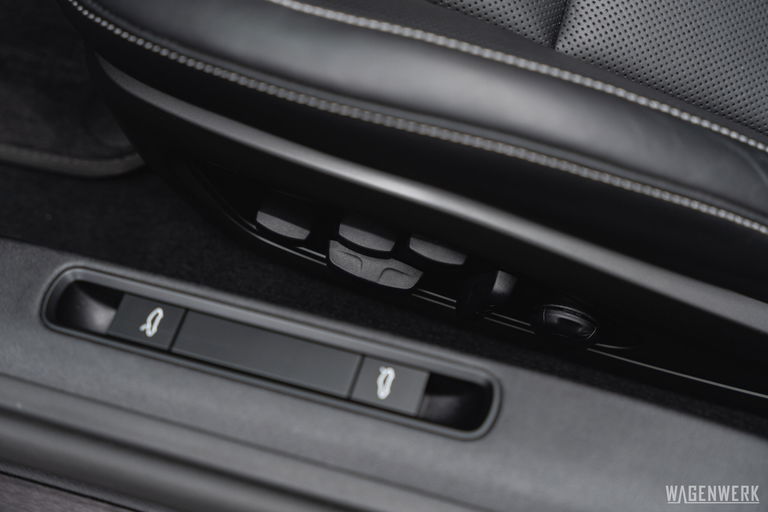 Porsche 992 Carrera GTS