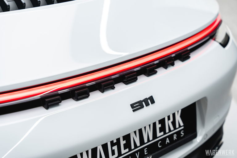 Porsche 992 Carrera GTS