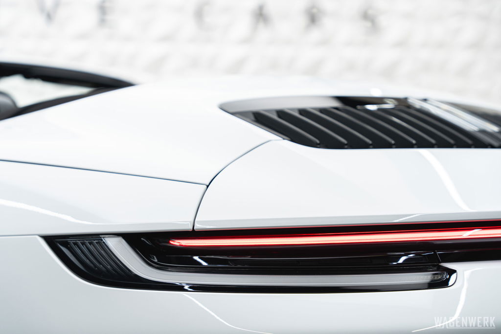 Porsche 992 Carrera GTS