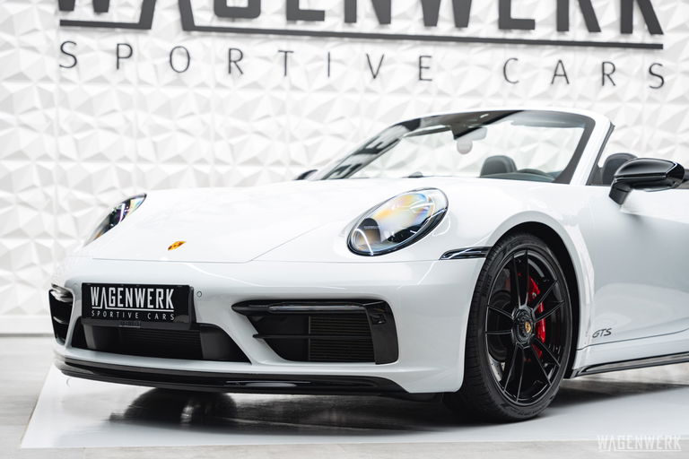 Porsche 992 Carrera GTS