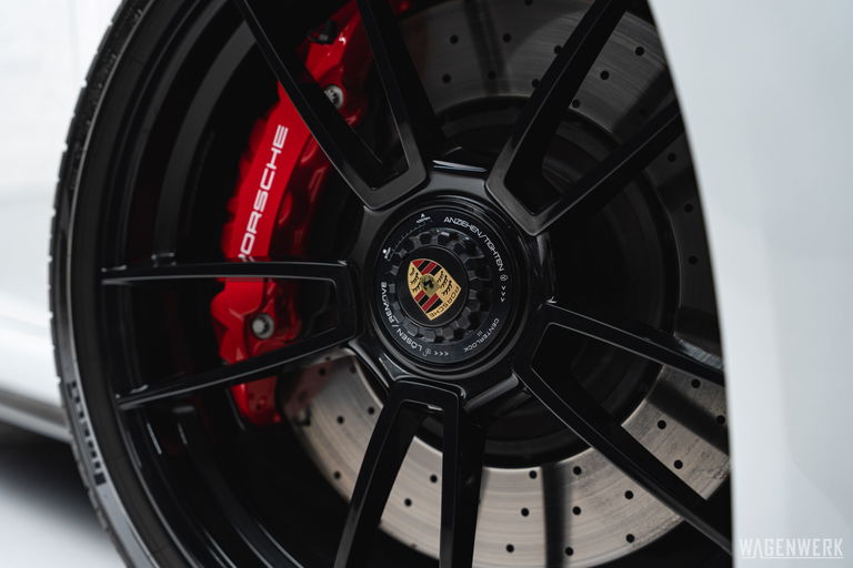 Porsche 992 Carrera GTS