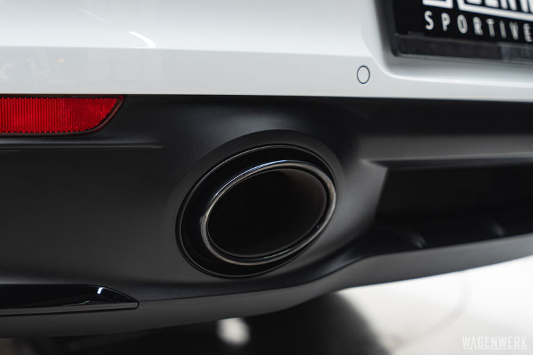 Porsche 992 Carrera GTS