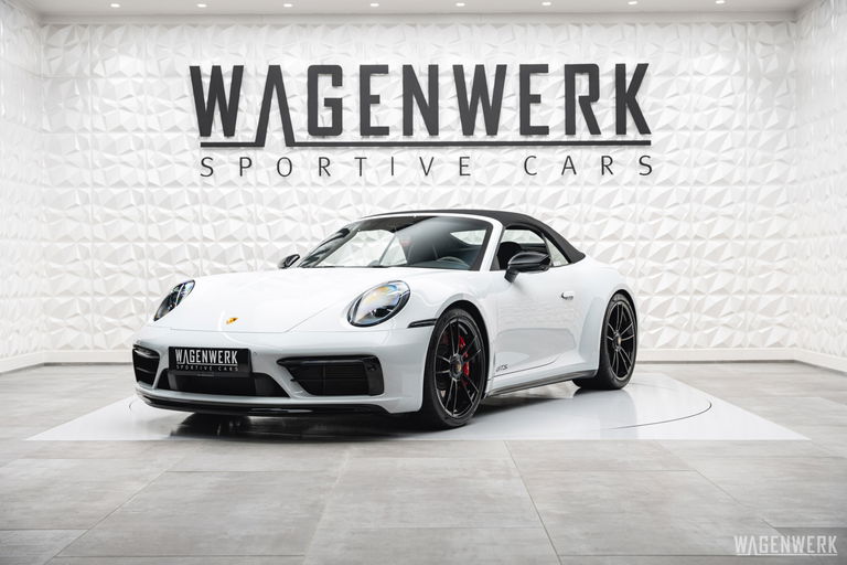 Porsche 992 Carrera GTS