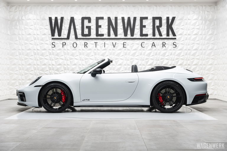 Porsche 992 Carrera GTS