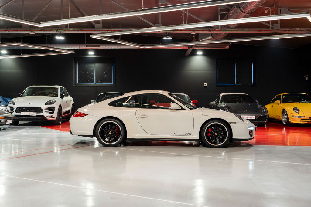 Porsche 997.2 Carrera GTS