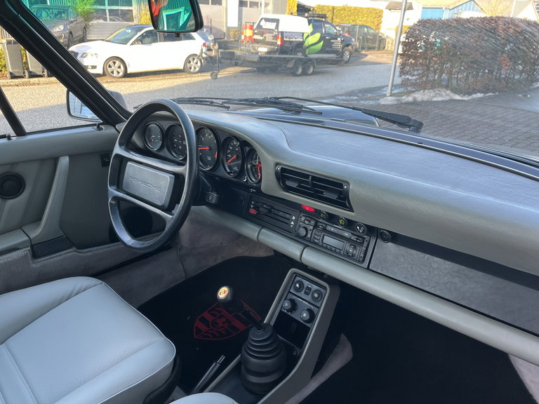 Porsche 911 Carrera 3.2