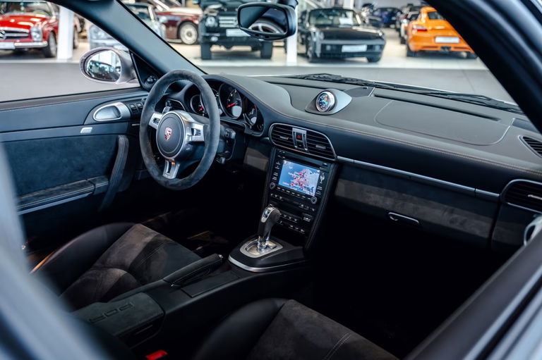 Porsche 997.2 Carrera GTS