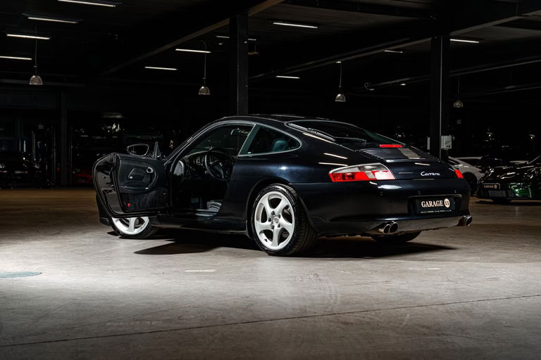 Porsche 996 Carrera