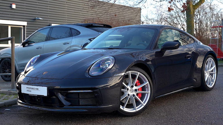 Porsche 992 Carrera 4S