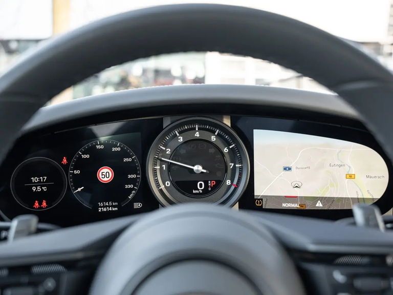 Porsche 992 Carrera 4S