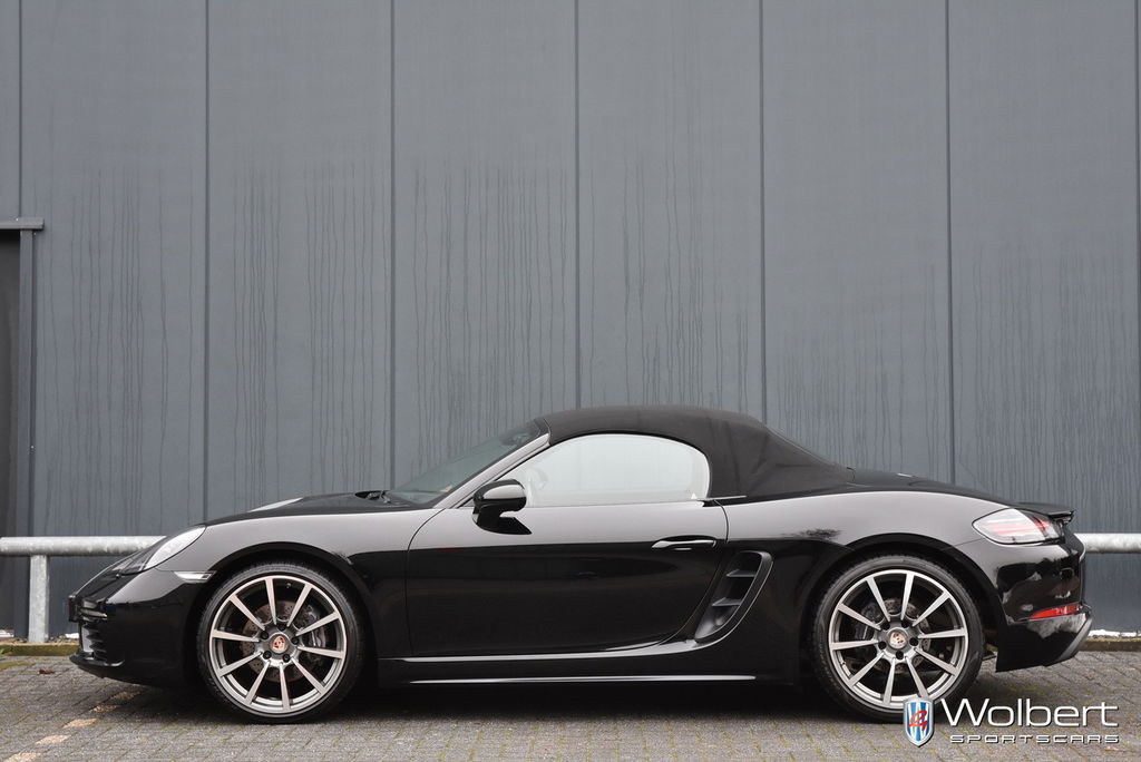 Porsche 718 Boxster