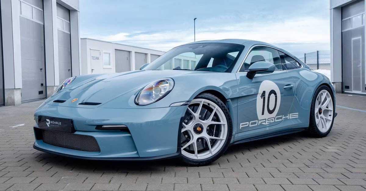 Porsche 911 S/T 2025 - elferspot.com - Marketplace for Porsche