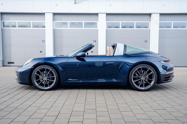 Porsche 992 Targa 4