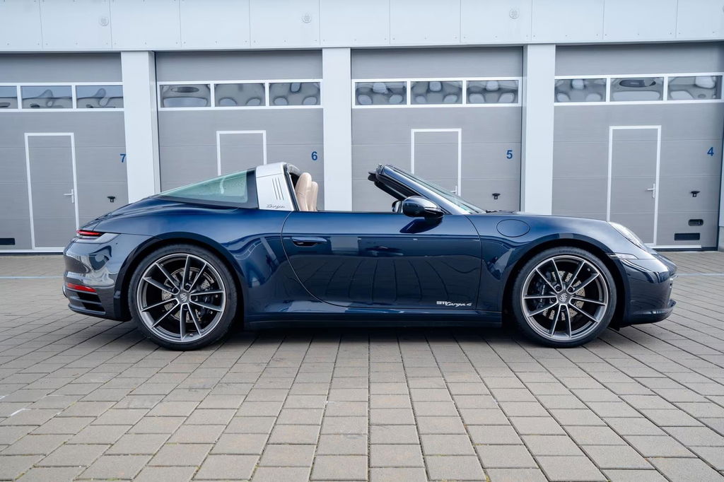 Porsche 992 Targa 4