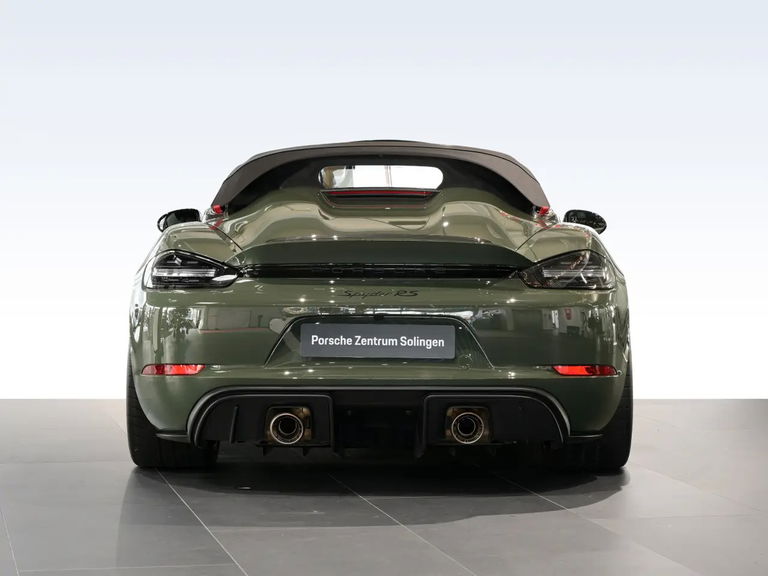 Porsche 718 Spyder RS