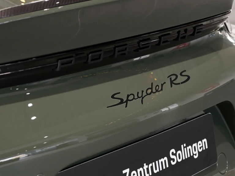 Porsche 718 Spyder RS