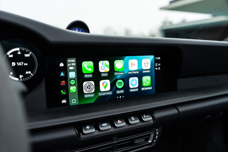 Porsche 992 Carrera 4 GTS