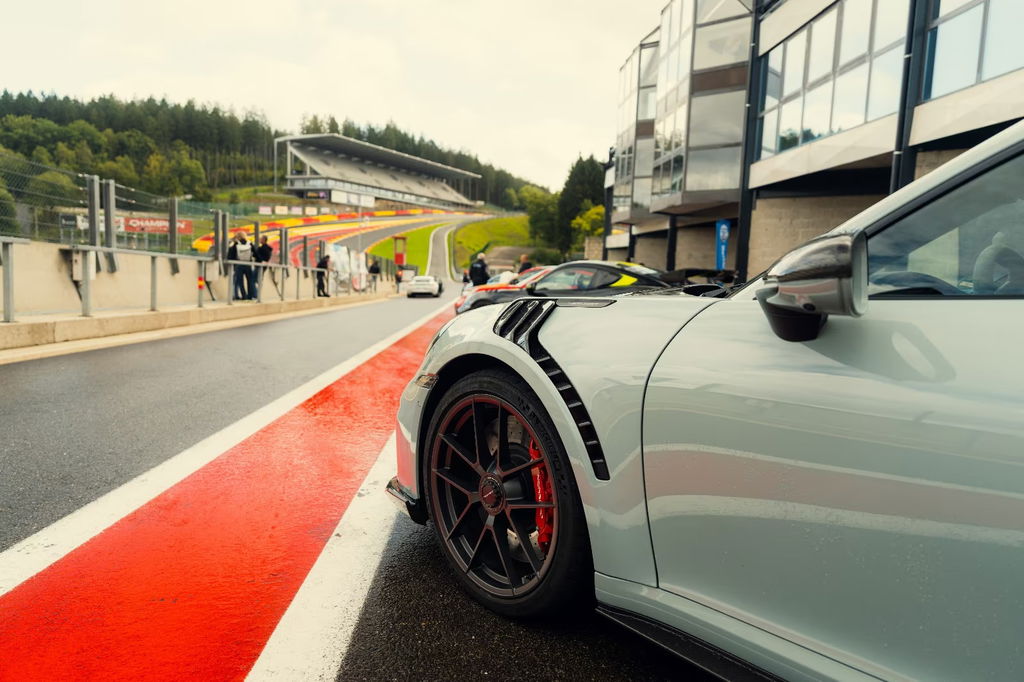 Porsche 992.2 Carrera 4 GTS