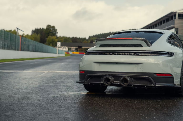 Porsche 992.2 Carrera 4 GTS