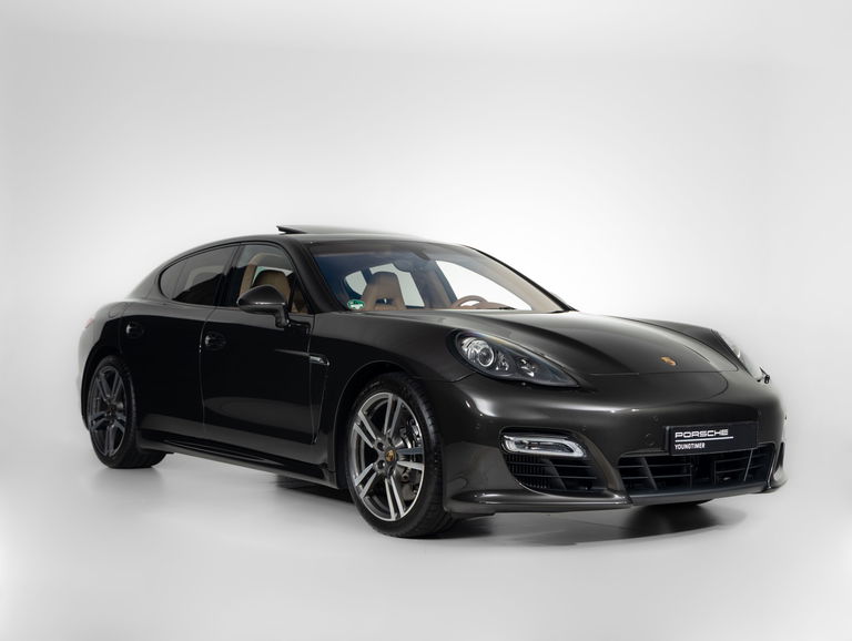 Porsche Panamera Turbo