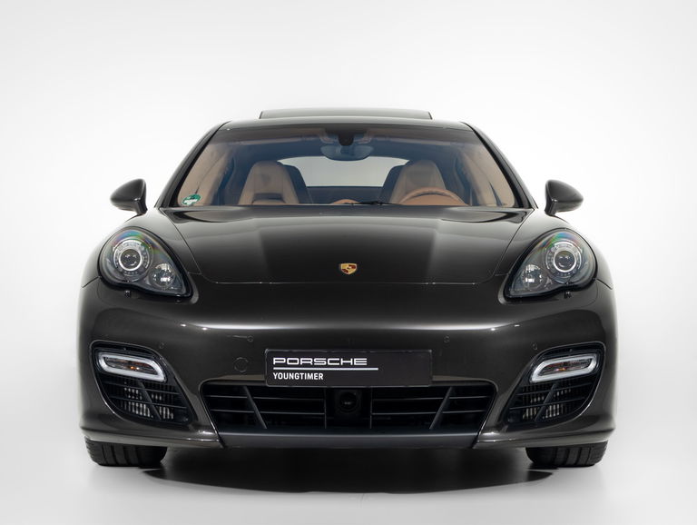 Porsche Panamera Turbo