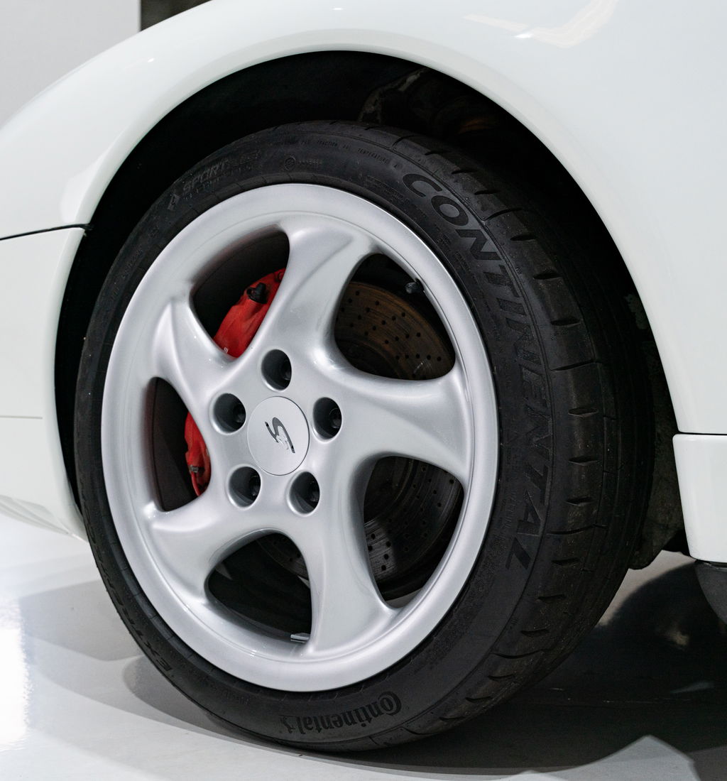 Porsche 993 Carrera 4S