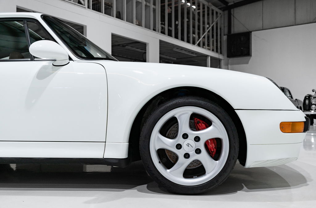 Porsche 993 Carrera 4S