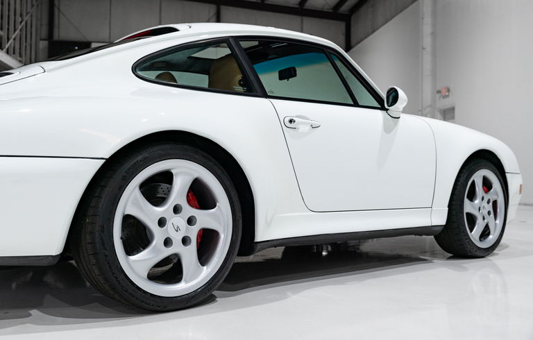 Porsche 993 Carrera 4S
