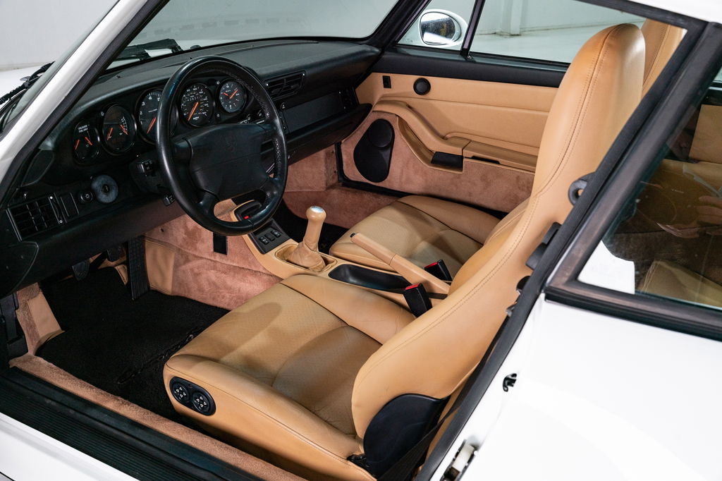 Porsche 993 Carrera 4S
