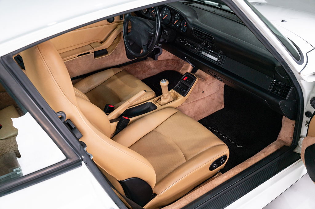 Porsche 993 Carrera 4S