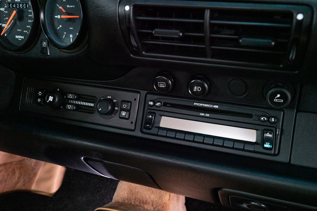 Porsche 993 Carrera 4S