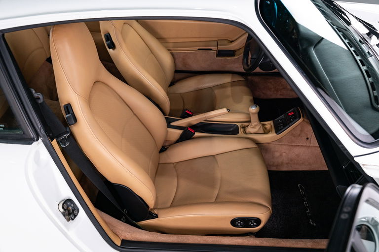 Porsche 993 Carrera 4S