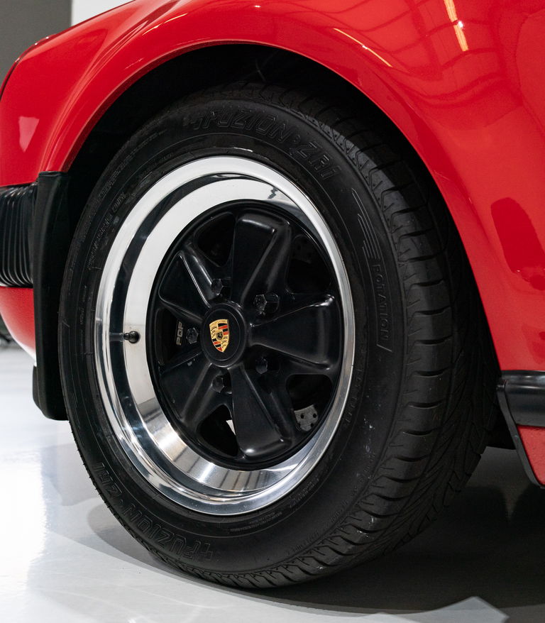 Porsche 911 Carrera 3.2 Speedster (US)