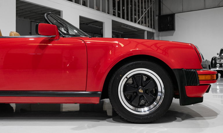 Porsche 911 Carrera 3.2 Speedster (US)