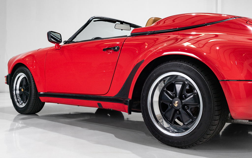 Porsche 911 Carrera 3.2 Speedster (US)