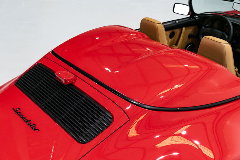 Porsche 911 Carrera 3.2 Speedster (US)