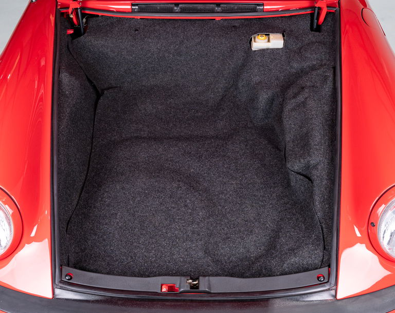 Porsche 911 Carrera 3.2 Speedster (US)