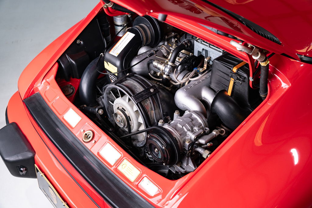 Porsche 911 Carrera 3.2 Speedster (US)