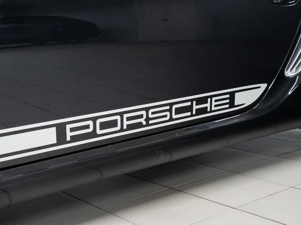 Porsche 987 Cayman R