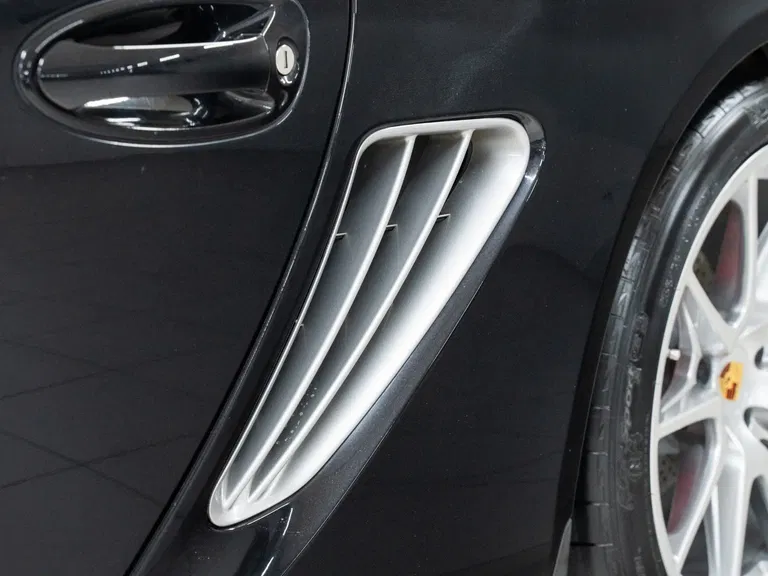 Porsche 987 Cayman R