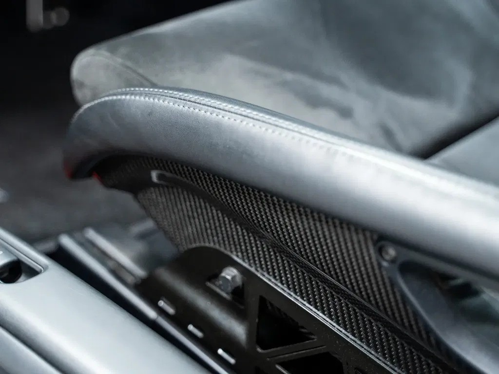 Porsche 987 Cayman R